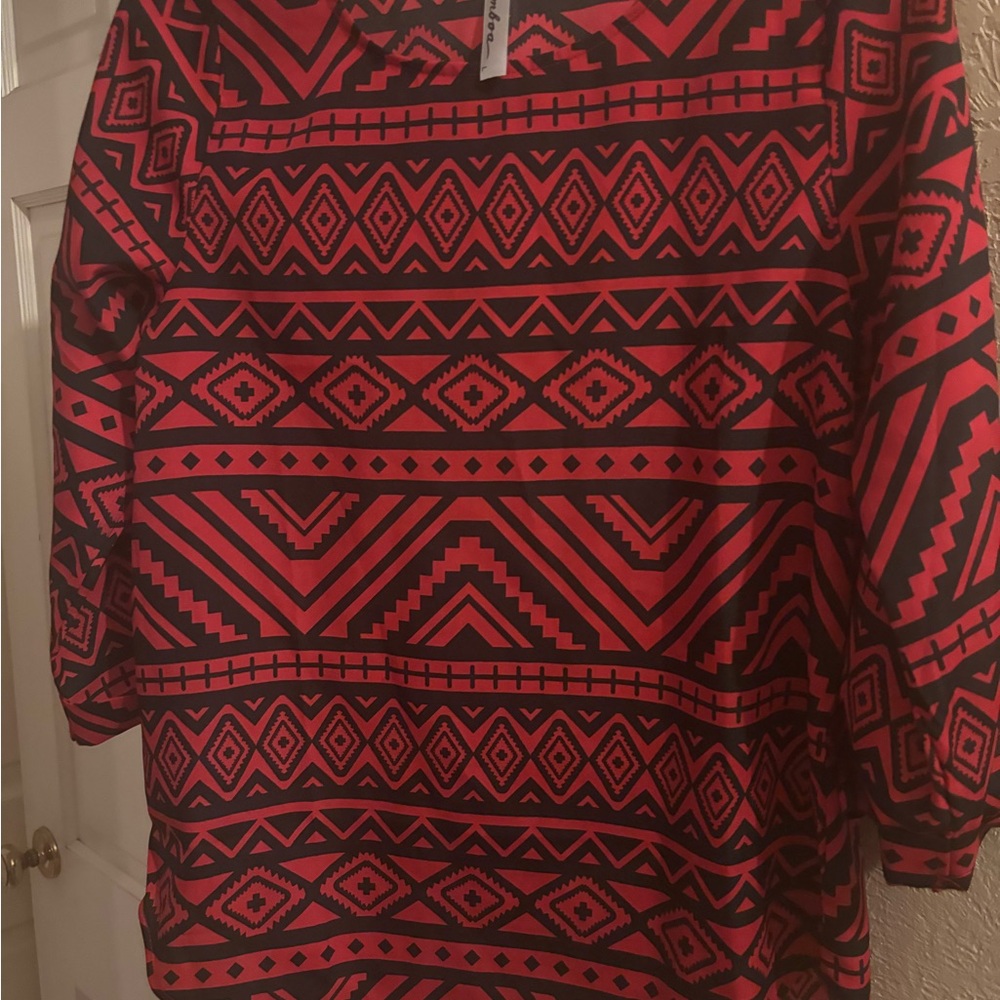BAMBOA Red and Black Tribal Print Top